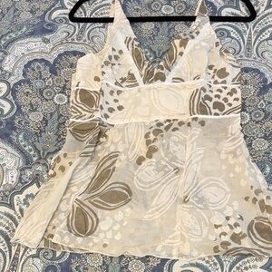 Women’s Floral Sheer V-Neck Camisole Tank Top - Cream & Taupe